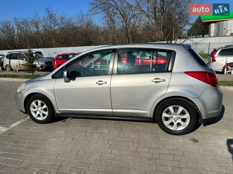Хэтчбек Nissan TIIDA 2006 в Одессе