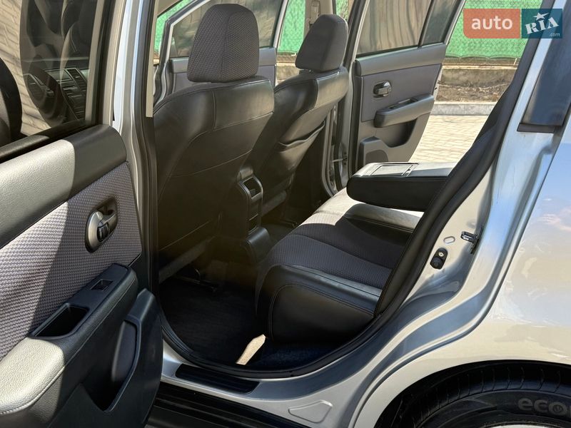 Хэтчбек Nissan TIIDA 2007 в Одессе фото 13 Хэтчбек Nissan TIIDA 2007 в Одессе