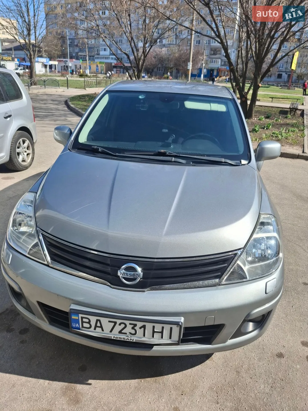 2011 Nissan Tiida - фото 1