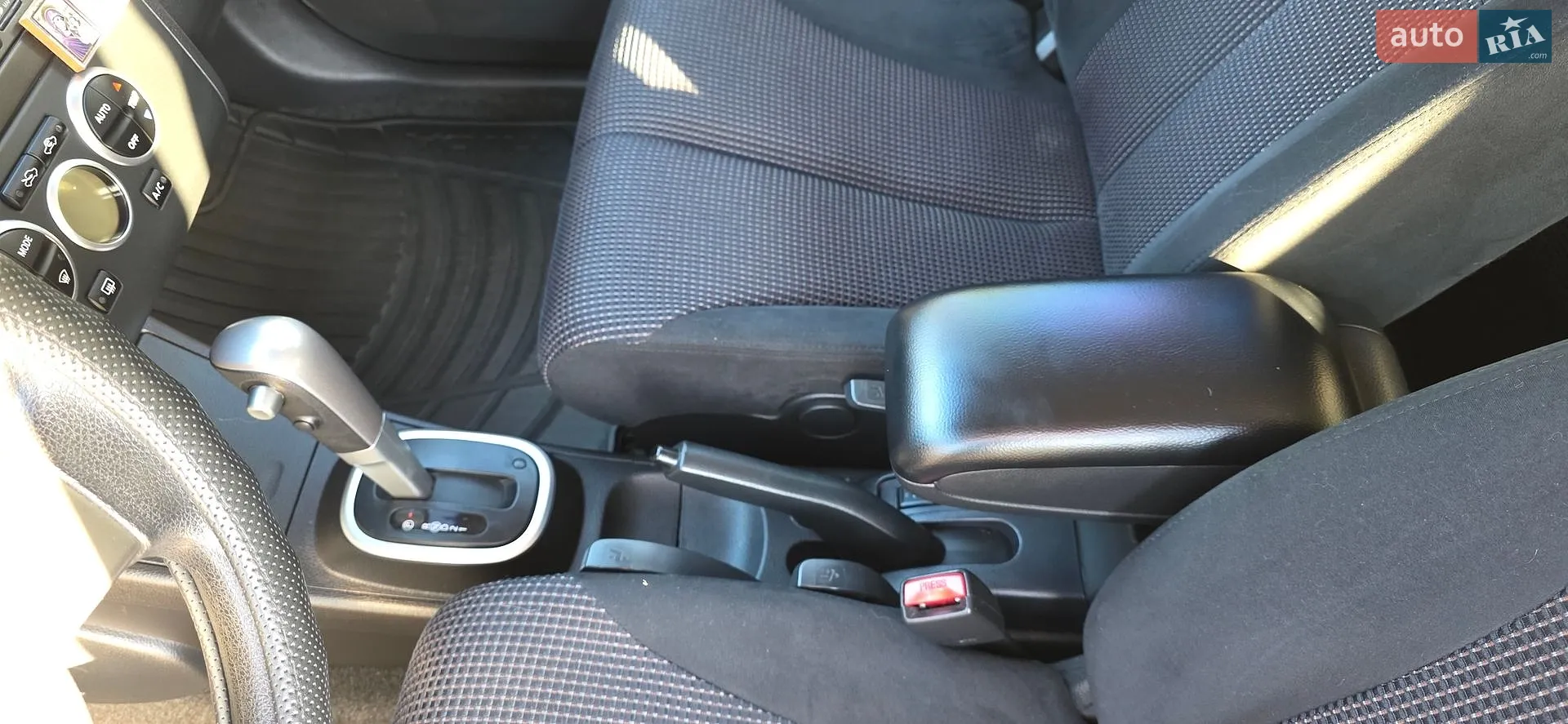 2013 Nissan Tiida - мініатюра 19