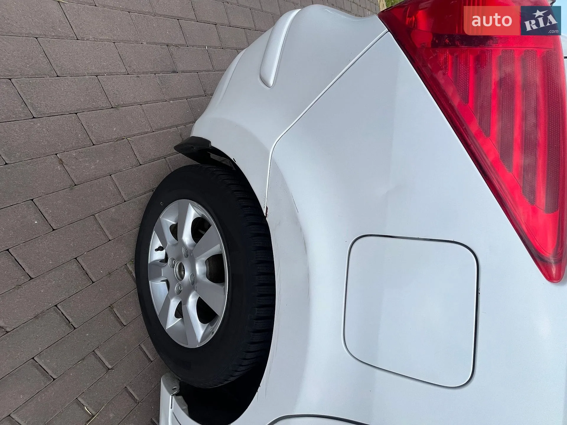 2012 Nissan Tiida - мініатюра 4