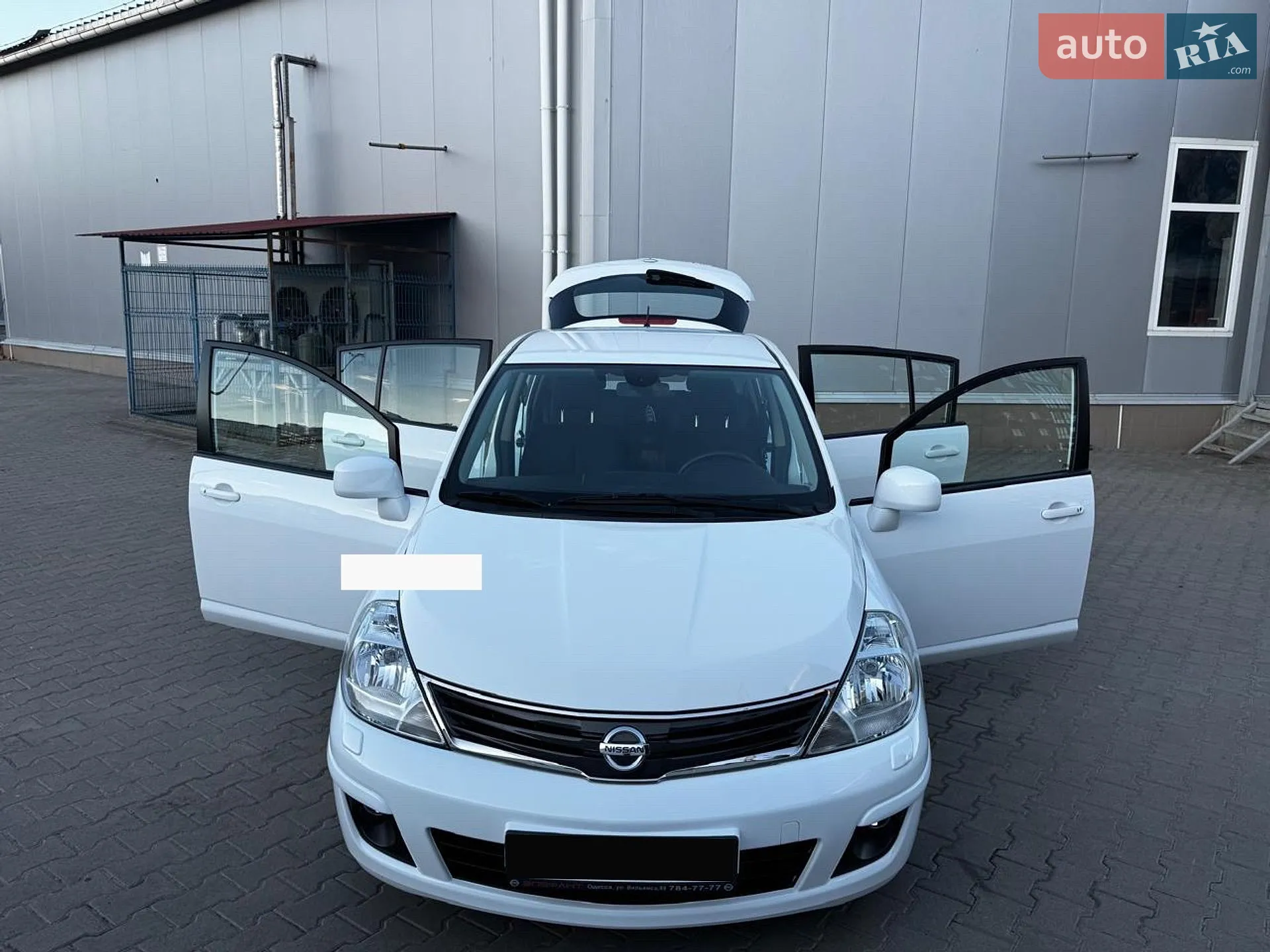 2012 Nissan Tiida - мініатюра 4