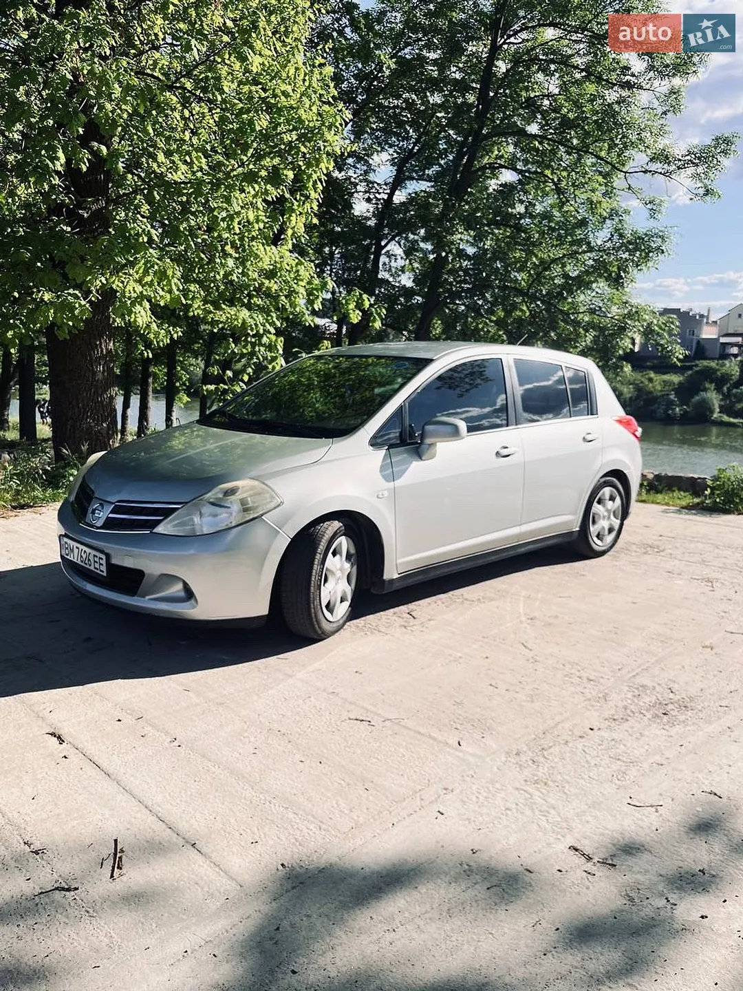 2012 Nissan Tiida - мініатюра 2