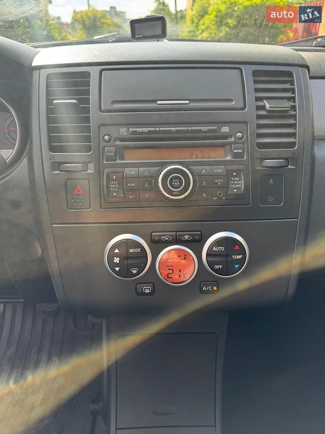 2012 Nissan Tiida - мініатюра 21