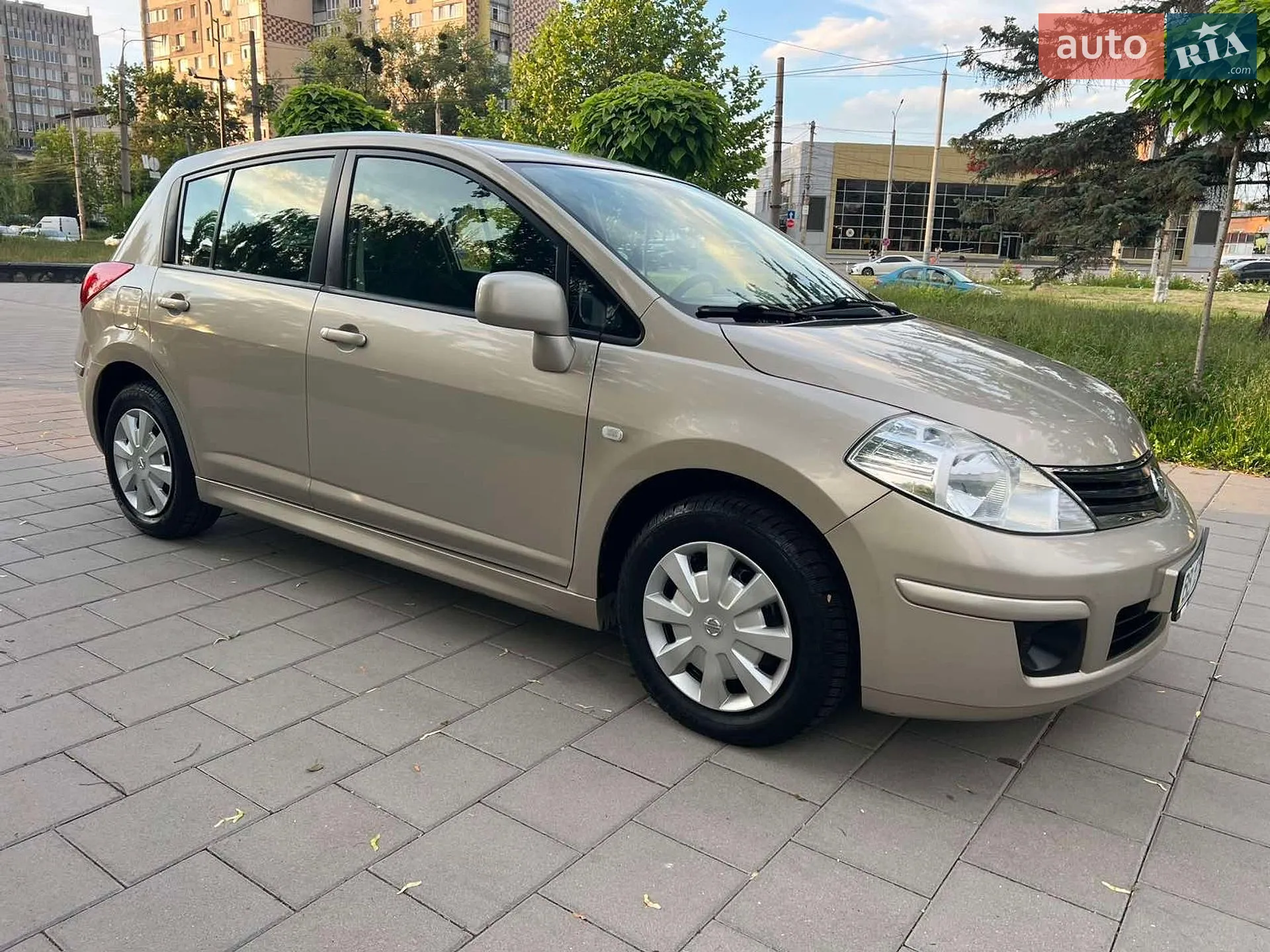 2012 Nissan Tiida - мініатюра 16