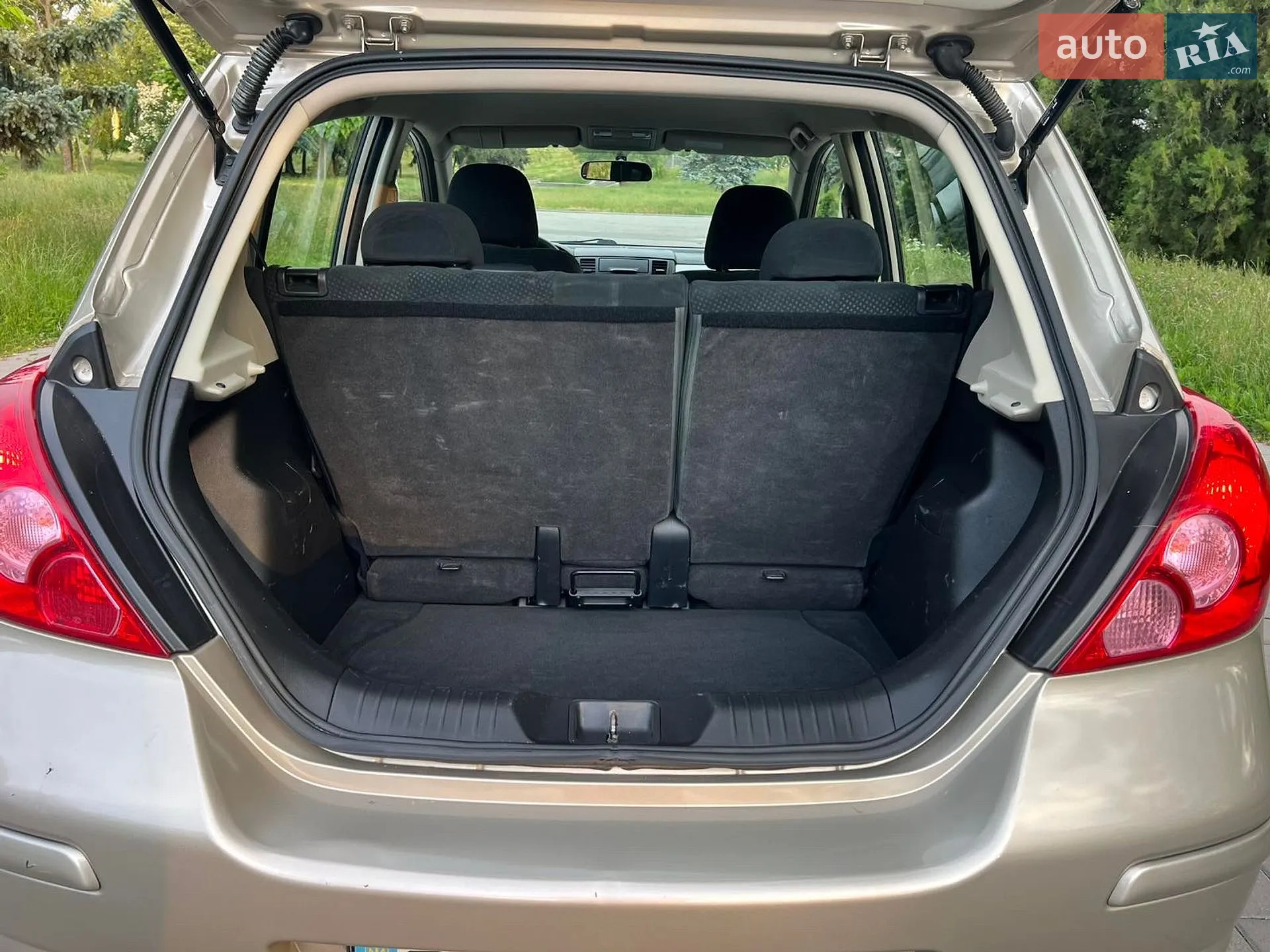 2012 Nissan Tiida - мініатюра 63