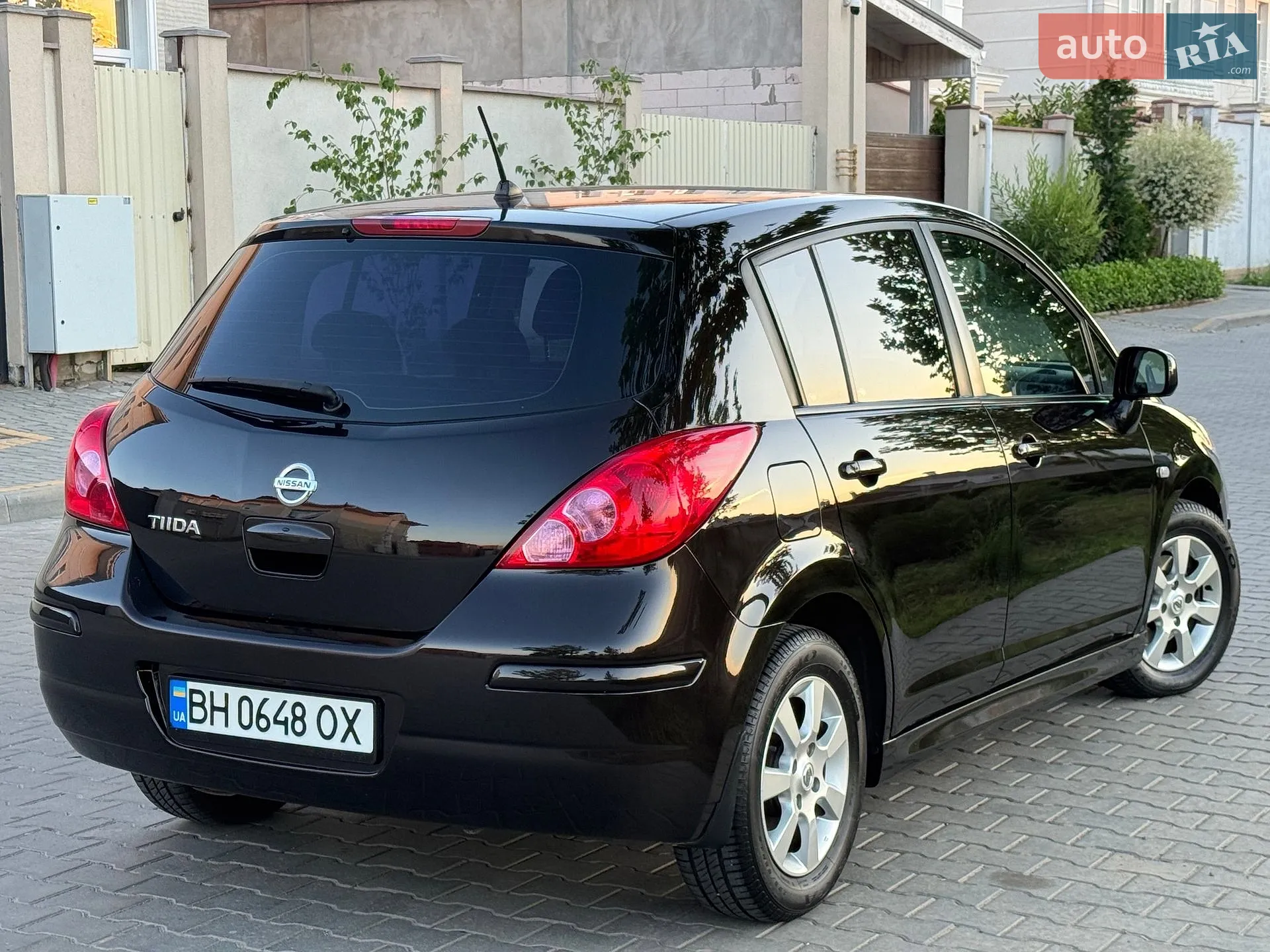2010 Nissan Tiida - мініатюра 11