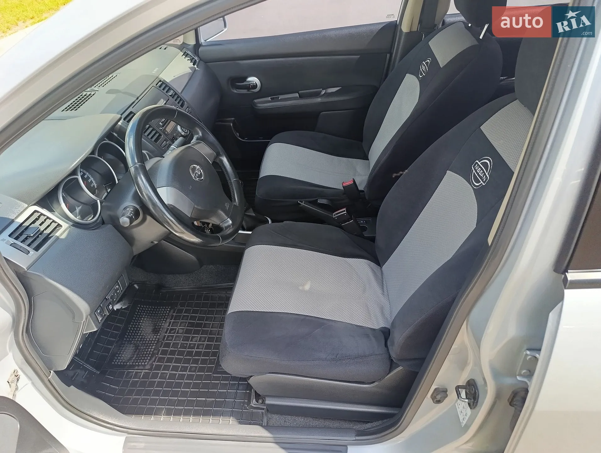 2011 Nissan Tiida - мініатюра 18