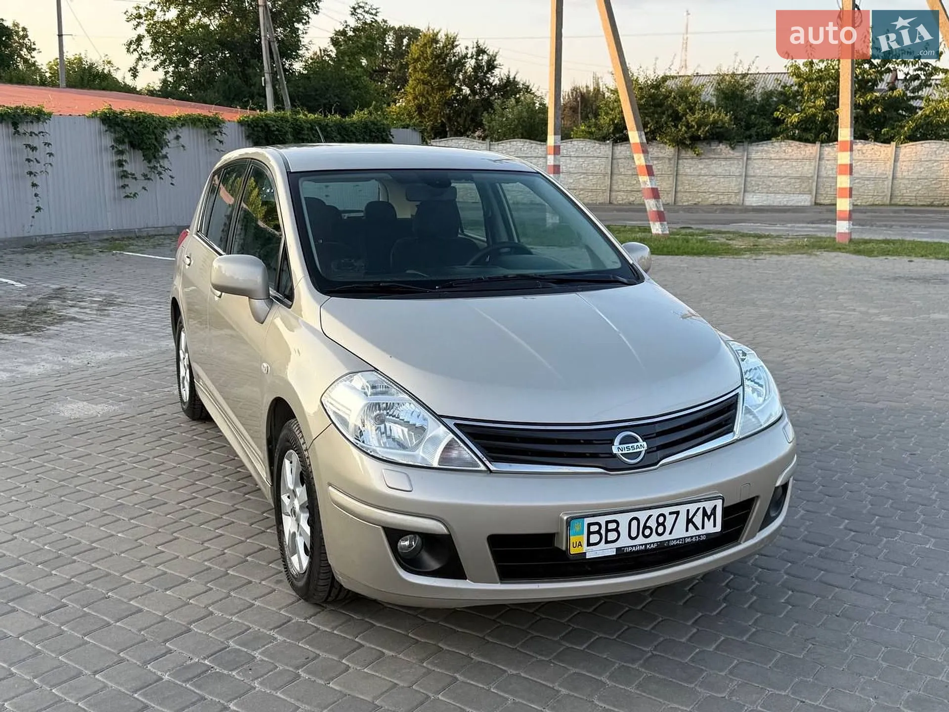 2012 Nissan Tiida - фото 1