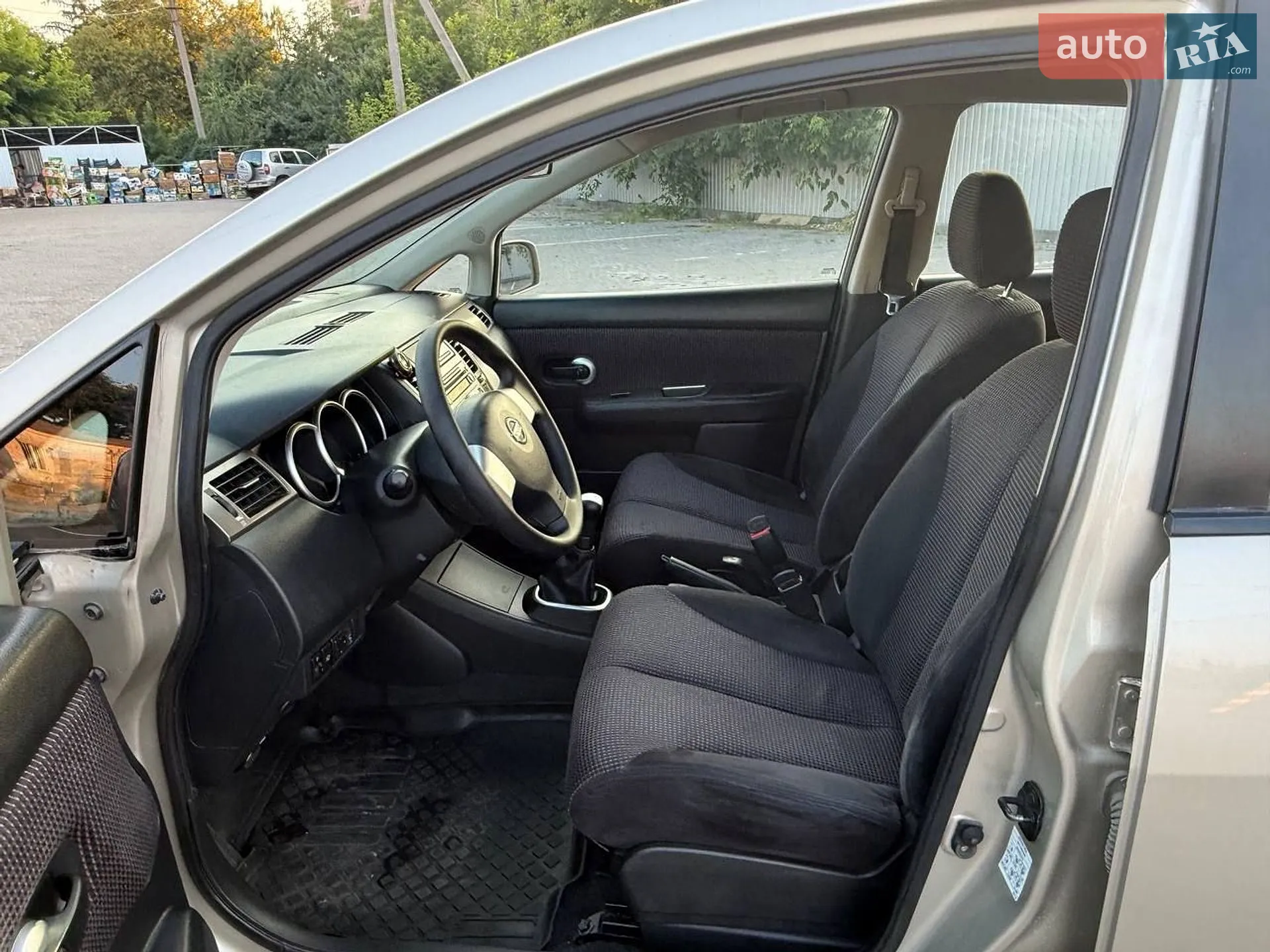 2012 Nissan Tiida - мініатюра 18