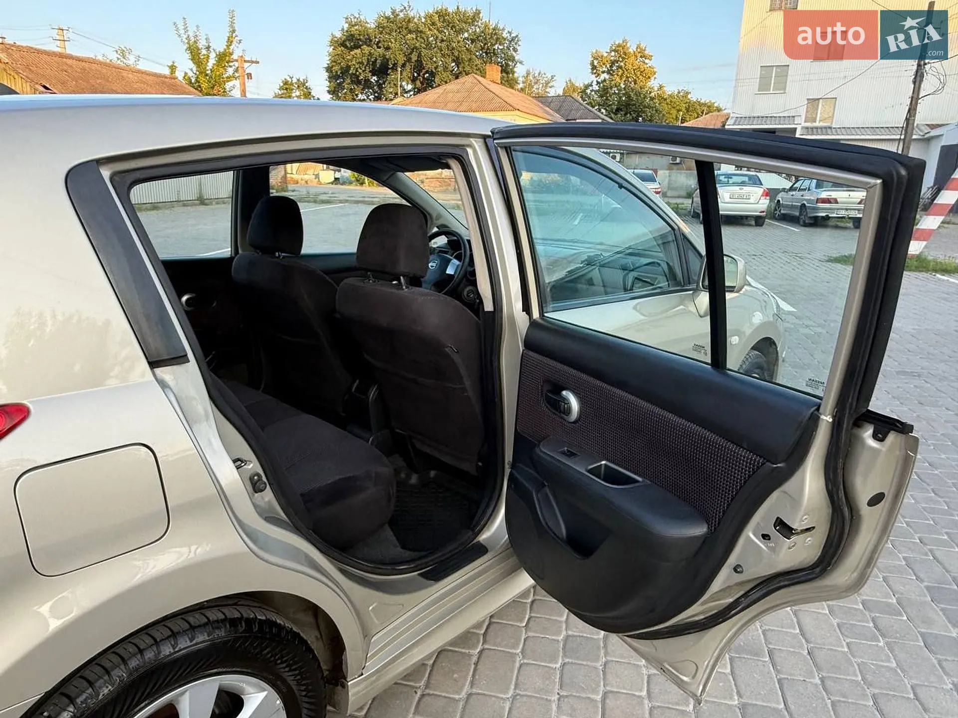 2012 Nissan Tiida - мініатюра 29