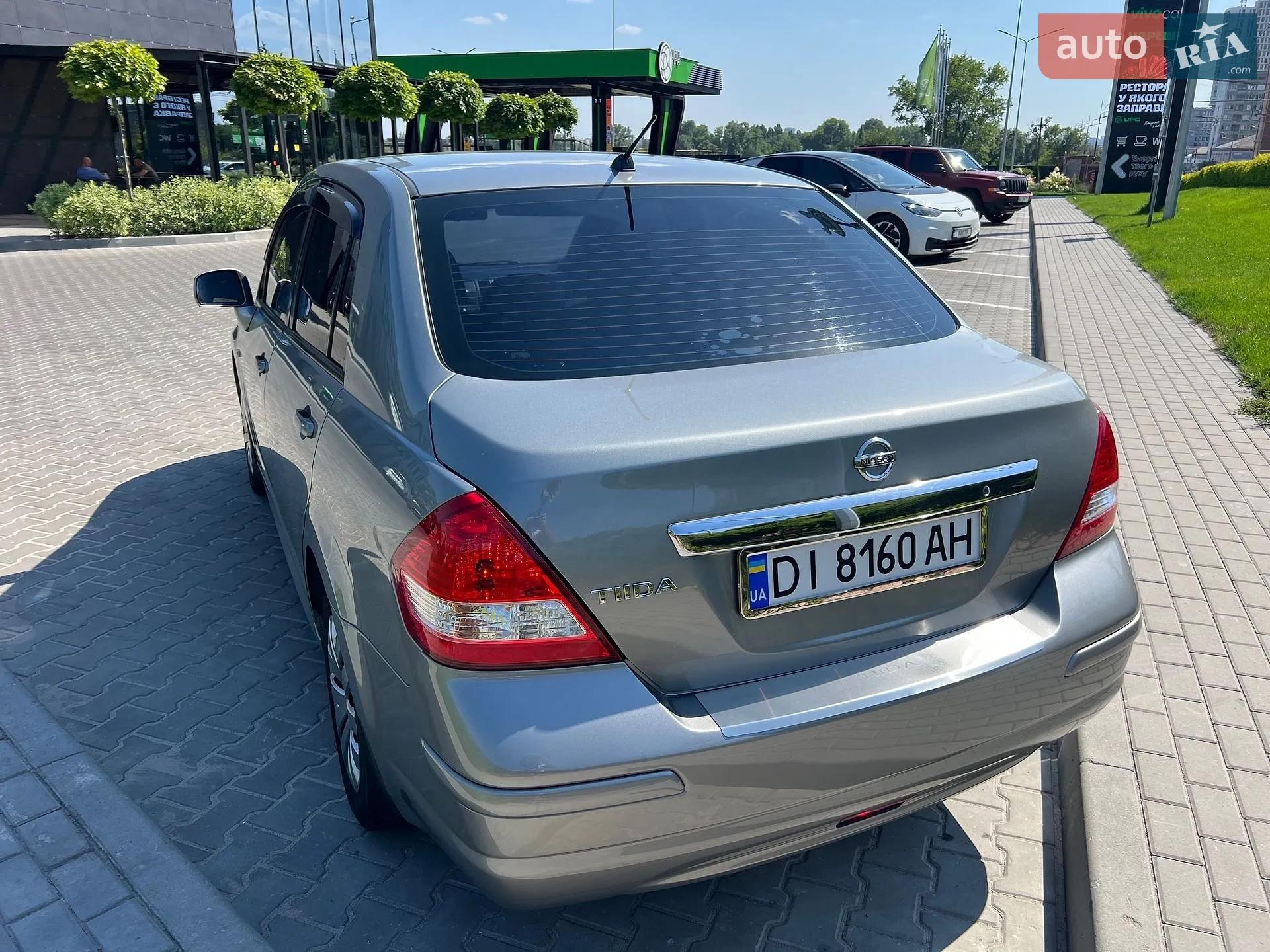 2010 Nissan Tiida - мініатюра 6