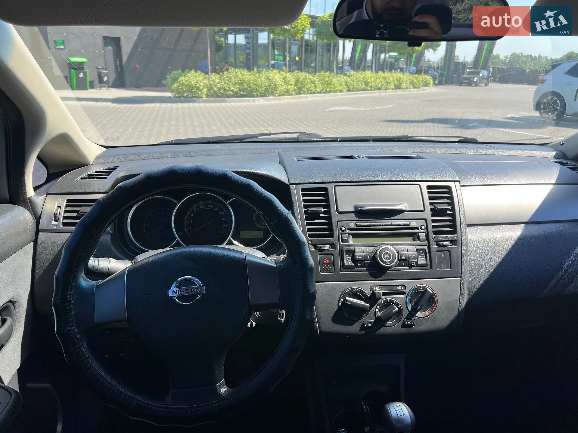2010 Nissan Tiida - мініатюра 9