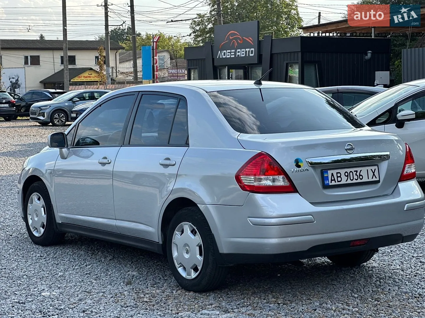 2010 Nissan Tiida - мініатюра 4