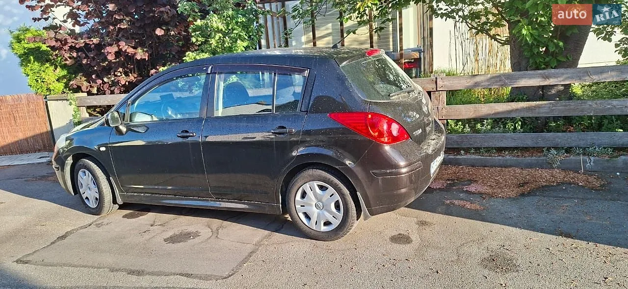 2012 Nissan Tiida - мініатюра 2