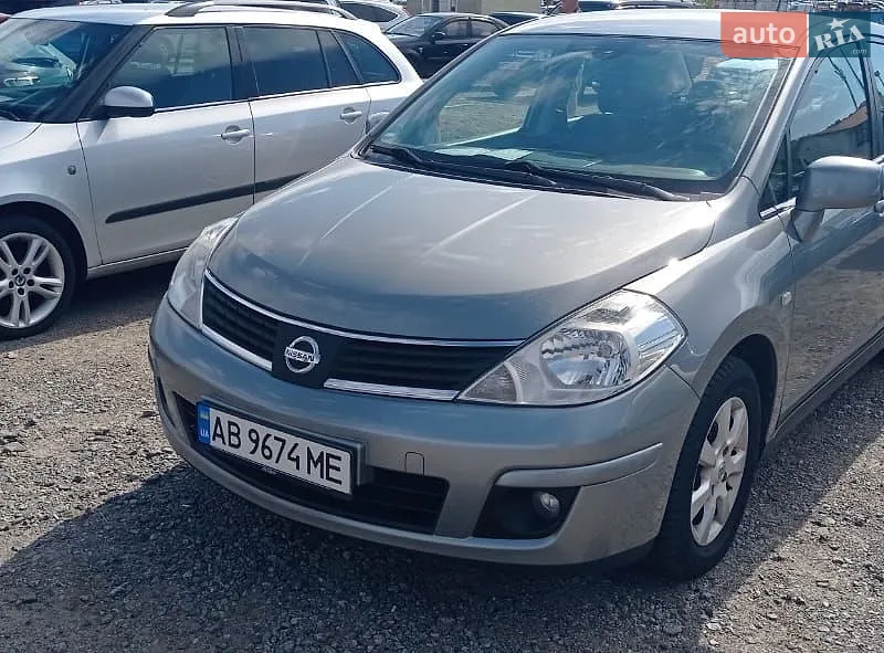 Nissan TIIDA