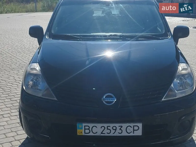 Nissan TIIDA