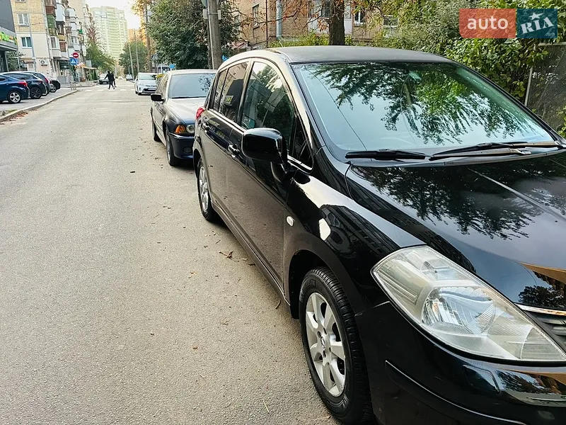 Nissan TIIDA