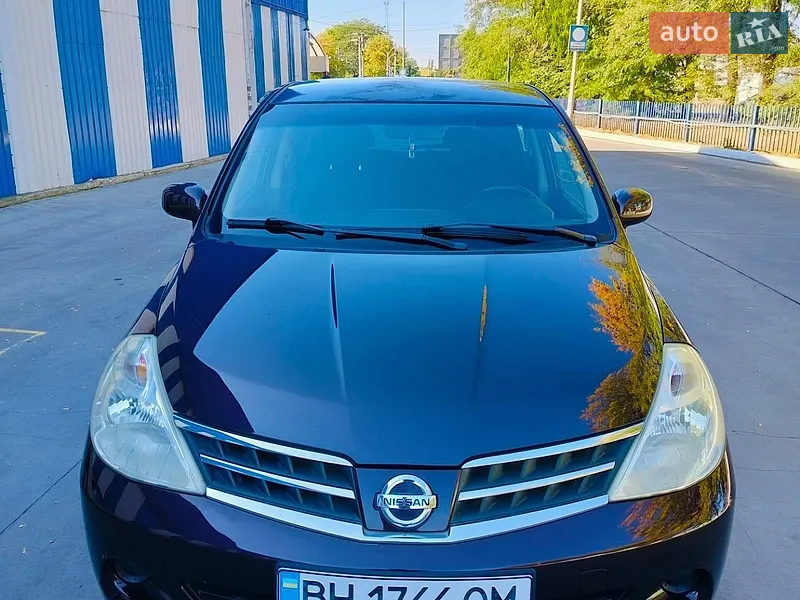 Nissan TIIDA