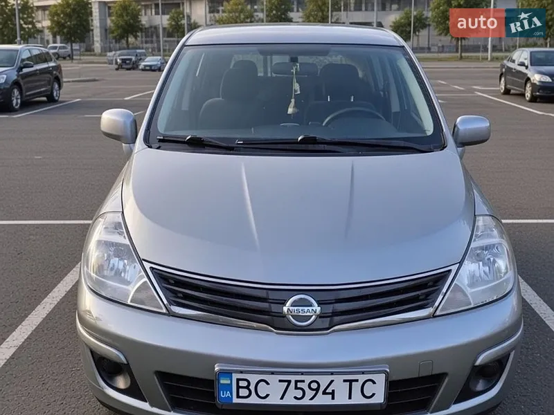 Nissan TIIDA