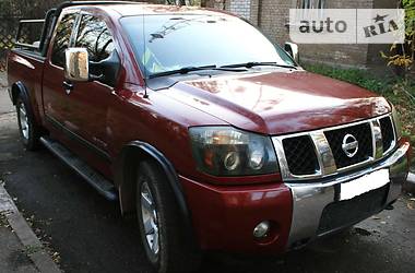 Пикап Nissan Titan 2004 в Запорожье