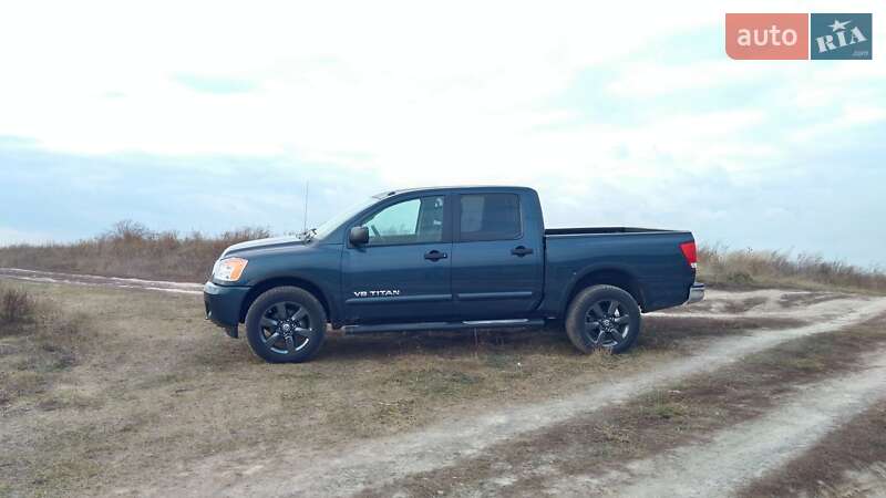 Пікап Nissan Titan 2015 в Києві