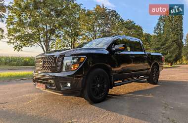 Пікап Nissan Titan 2019 в Луцьку