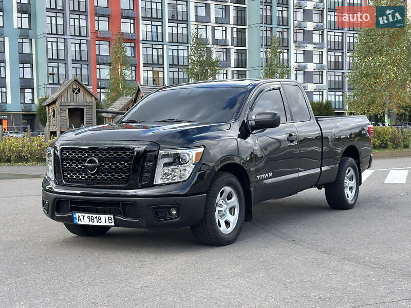 Nissan Titan 2017