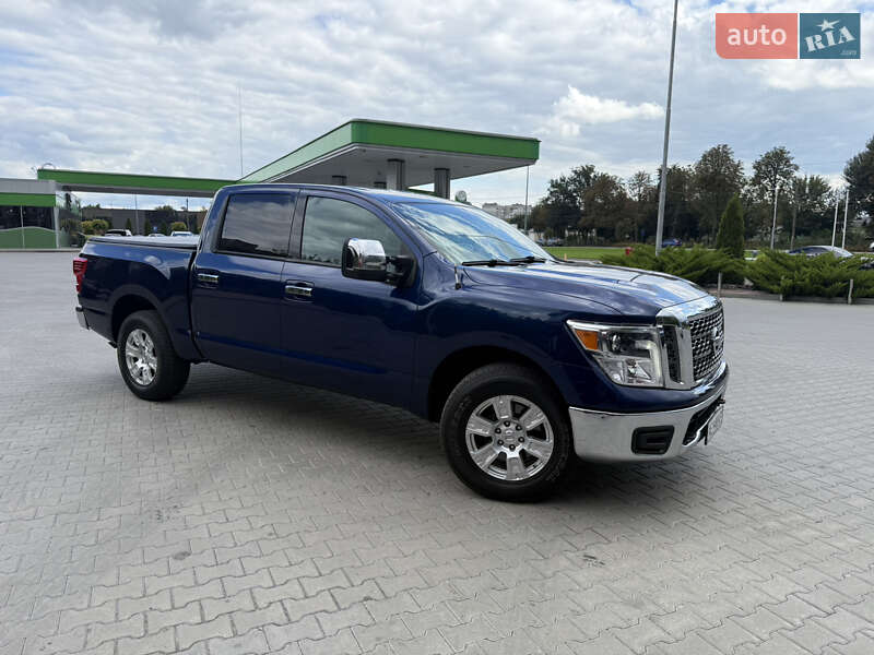 Пикап Nissan Titan 2018 в Житомире