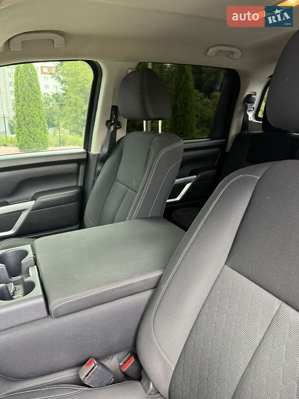 Пикап Nissan Titan 2018 в Житомире