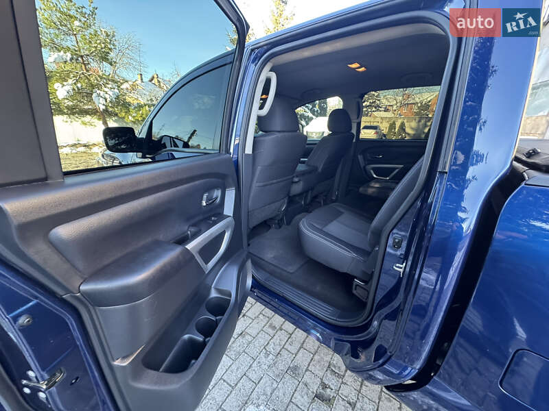 Інші вантажівки Nissan Titan 2018 в Львові
