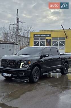 Пікап Nissan Titan 2020 в Львові