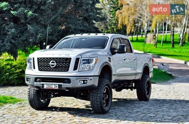 Пікап Nissan Titan 2016 в Житомирі