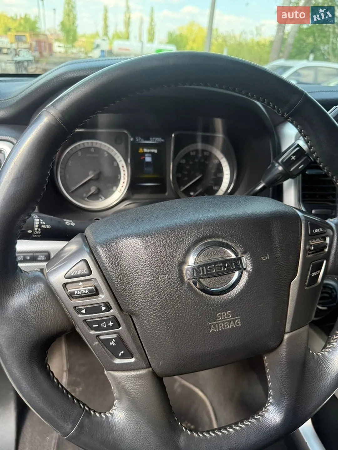 2017 Nissan Titan - мініатюра 25