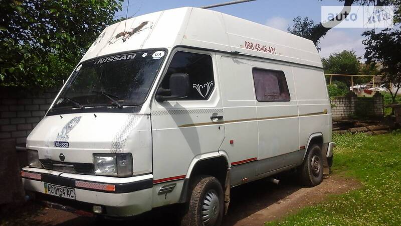 Nissan Trade 1998 Nissan Trade 1998