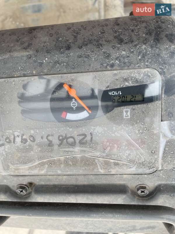 Вилочный погрузчик Nissan UD 2005 в Львове