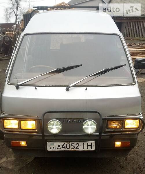 Минивэн Nissan Vanette 1987 в Львове