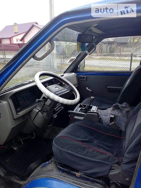 Мінівен Nissan Vanette 1991 в Турійську