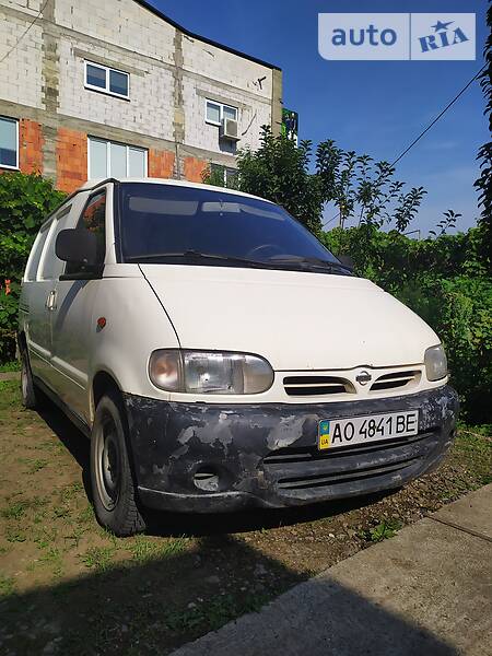 Грузопассажирский фургон Nissan Vanette 1999 в Тячеве