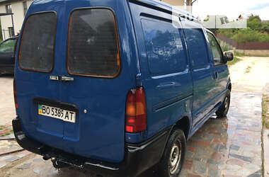 Грузовой фургон Nissan Vanette 1995 в Тернополе