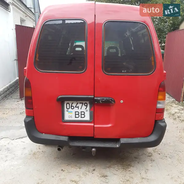 Nissan Vanette