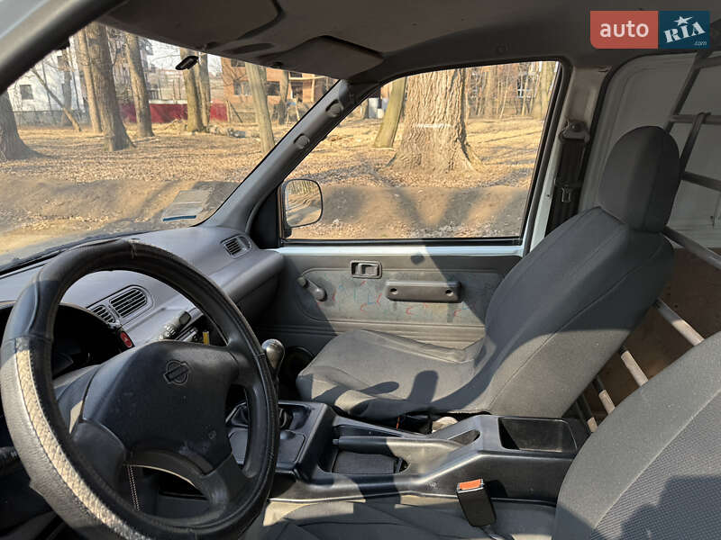 Мінівен Nissan Vanette 2001 в Чернівцях