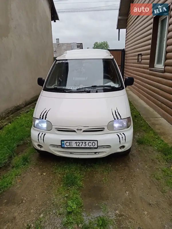 Nissan Vanette 2000