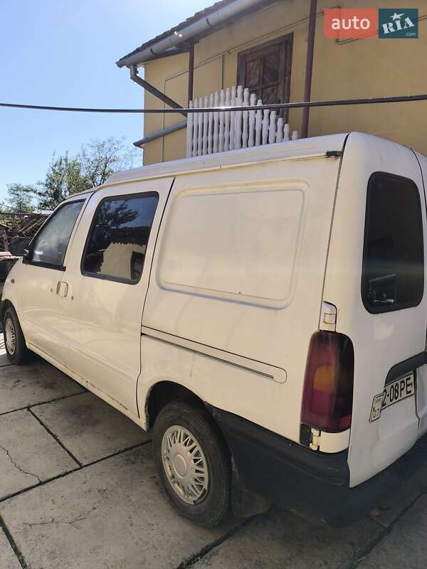 Мінівен Nissan Vanette 1997 в Ужгороді