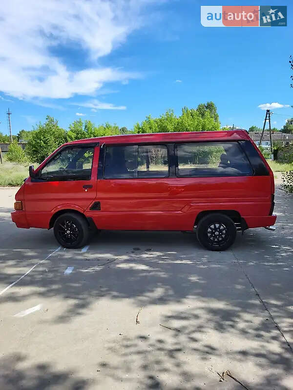 Минивэн Nissan Vanette 1988 в Полтаве фото 14 Минивэн Nissan Vanette 1988 в Полтаве