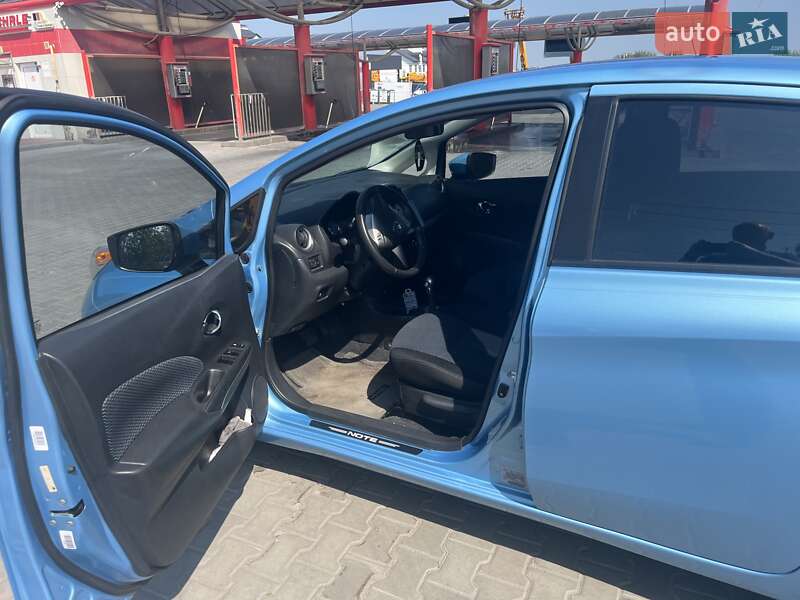 Хетчбек Nissan Versa Note 2014 в Луцьку