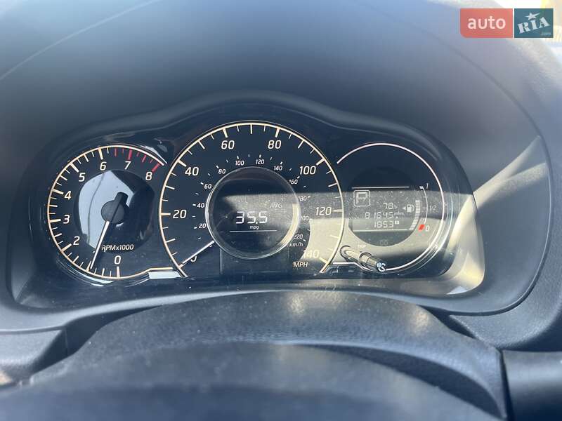 Хетчбек Nissan Versa Note 2014 в Луцьку