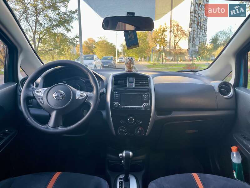 Хетчбек Nissan Versa Note 2015 в Києві