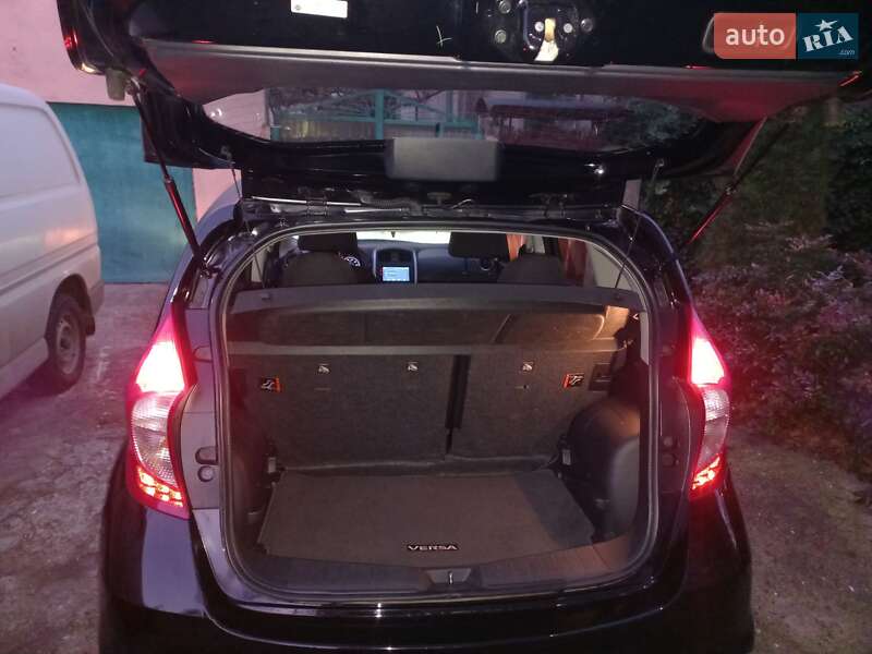 Хэтчбек Nissan Versa Note 2017 в Одессе