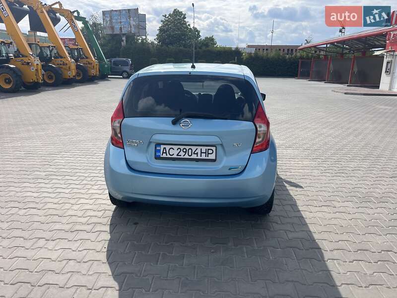 Хетчбек Nissan Versa Note 2014 в Луцьку